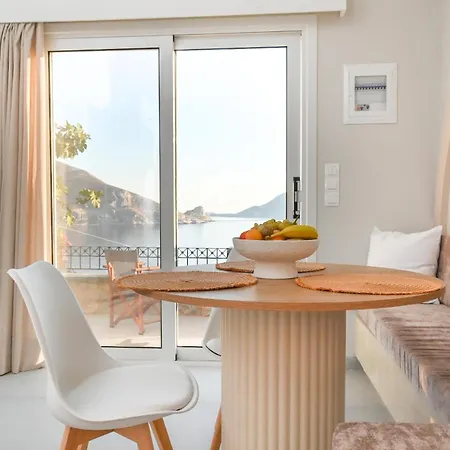 شقة Mountain & Sea Skaliá